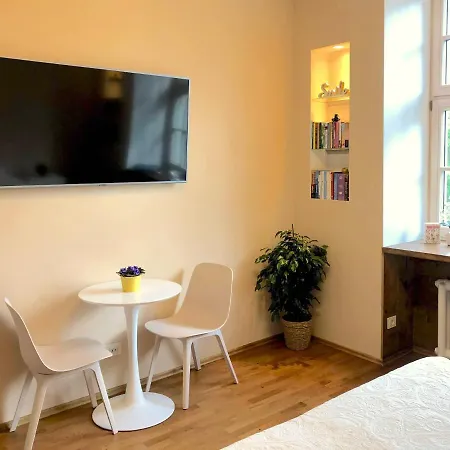 With Beautiful Park Views Apartamento